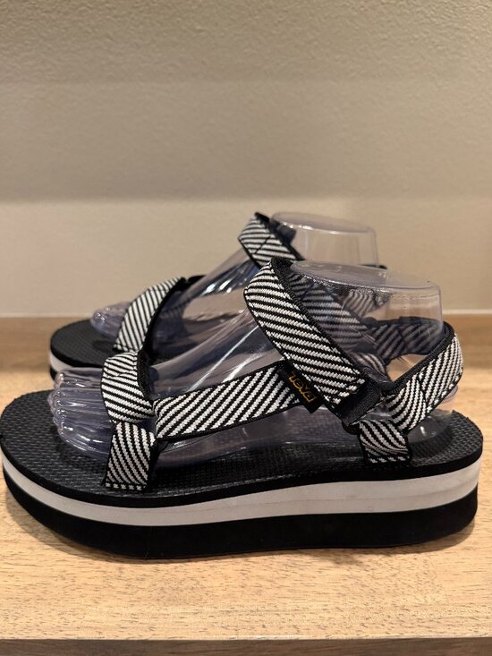 Teva Shoes - Teva Flatform Universal Striped Platform Sandals Black White Women’s Size 8